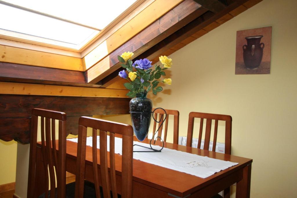 Apartamentos Toraya Hoz de Anero Rom bilde