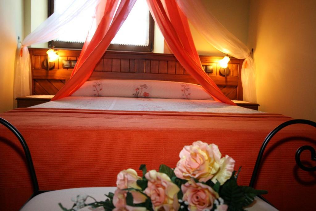 Apartamentos Toraya Hoz de Anero Rom bilde